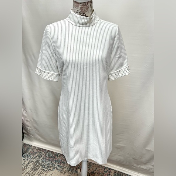 KARL LAGERFELD Cream and gray pinstriped mock neck shift dress size 8 - Picture 9 of 13